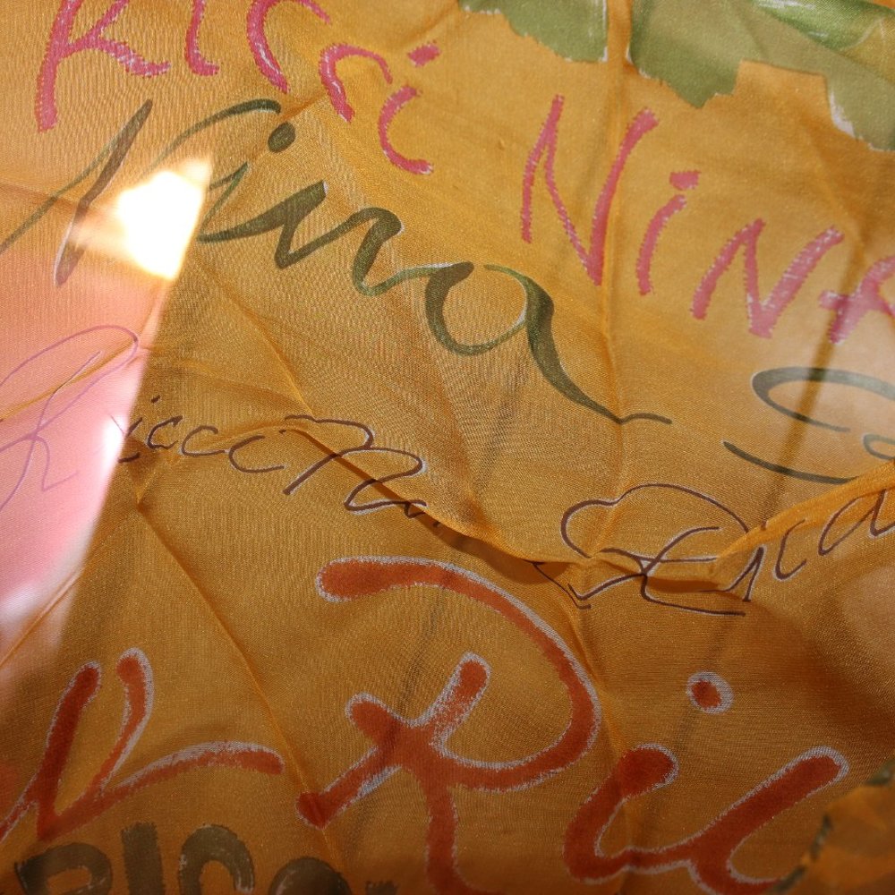 rare vintage nina ricci 100% silk scarf - Picture 4 of 4